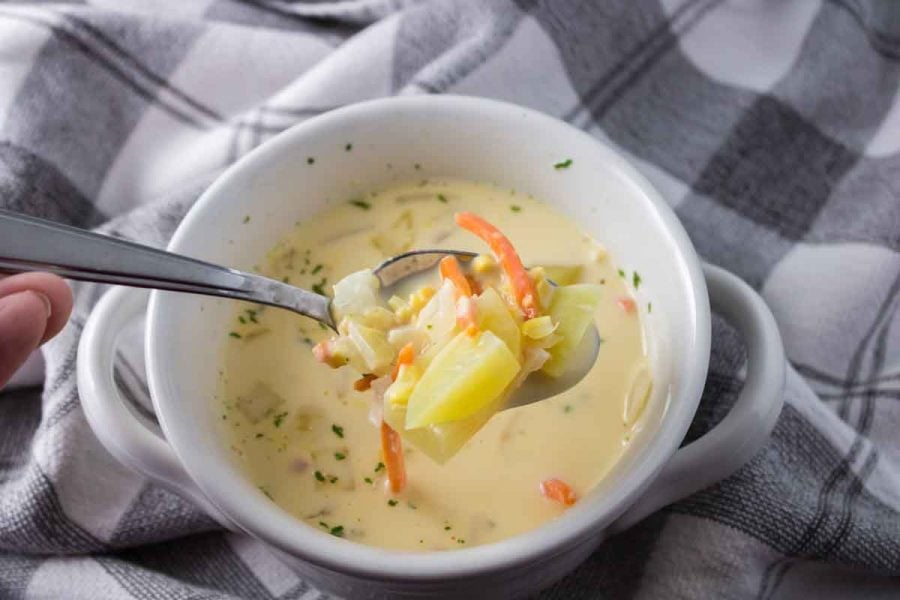 Slow Cooker Cheesy Vegetable Soup